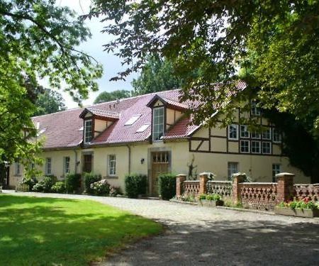 Hotel Garni Graf Von Oberg Lahstedt Buitenkant foto